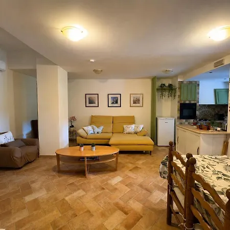 Charming For A Peaceful Escape Apartment *